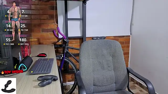 Snapshot of Marck_Muscle chatting on 03-26-26, 01:59 Marck Muscle online show from 03-26-26, 01:59