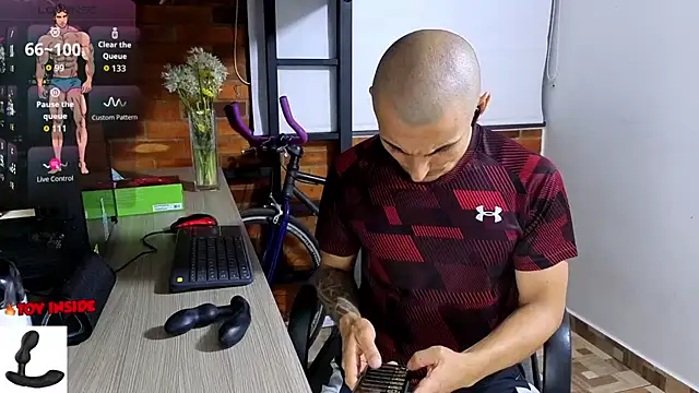 Marck Muscle online show from 01-17-26, 02:37