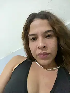 Snapshot of babybarros chatting on 04-11-26, 02:52 babybarros online show from 04-11-26, 02:52