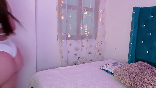 Lilly Peach22 online show from 11-26-25, 03:50