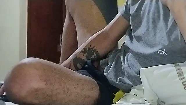 Snapshot of UncutToyBoy23cm chatting on 02-11-26, 10:15 UncutToyBoy23cm online show from 02-11-26, 10:15