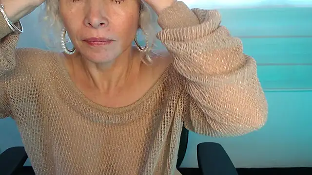 Snapshot of Ingridbergman chatting on 03-11-25, 04:07 Ingridbergman online show from 03-11-25, 04:07