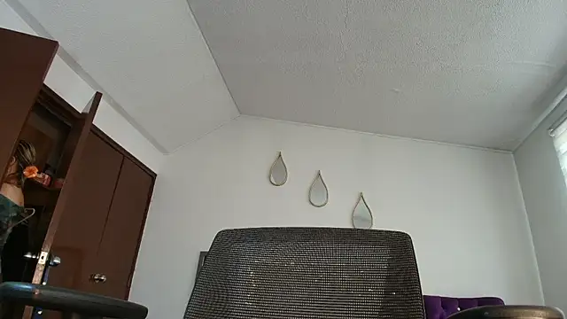 Ingridbergman online show from 03-12-26, 03:16