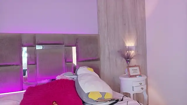 AbrilBrent online show from 02-17-26, 08:06