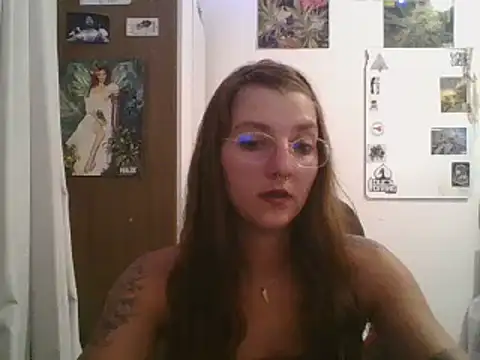 Snapshot of SweetyBabyDemon chatting on 03-06-25, 01:37 SweetyBabyDemon online show from 03-06-25, 01:37
