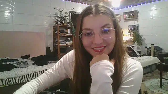 Snapshot of SweetyBabyDemon chatting on 10-02-25, 10:46 SweetyBabyDemon online show from 10-02-25, 10:46