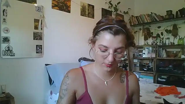 Snapshot of SweetyBabyDemon chatting on 03-08-25, 08:14 SweetyBabyDemon online show from 03-08-25, 08:14