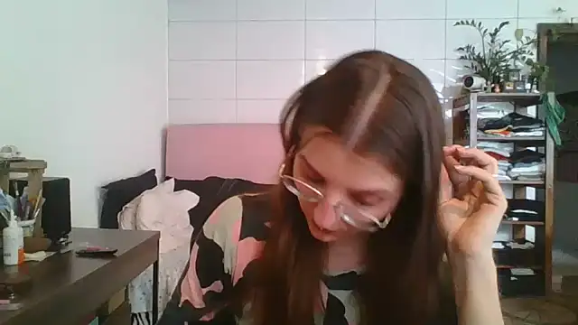 Snapshot of SweetyBabyDemon chatting on 10-07-25, 06:53 SweetyBabyDemon online show from 10-07-25, 06:53