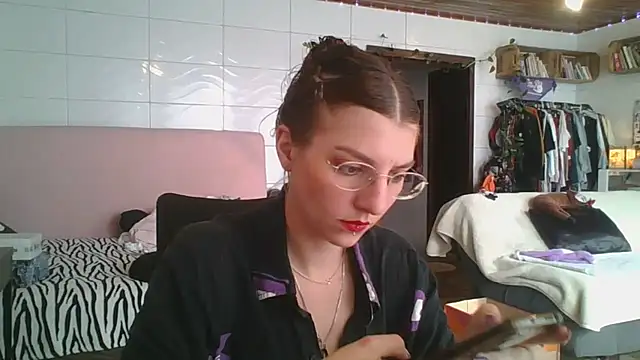 Snapshot of SweetyBabyDemon chatting on 10-01-25, 07:07 SweetyBabyDemon online show from 10-01-25, 07:07