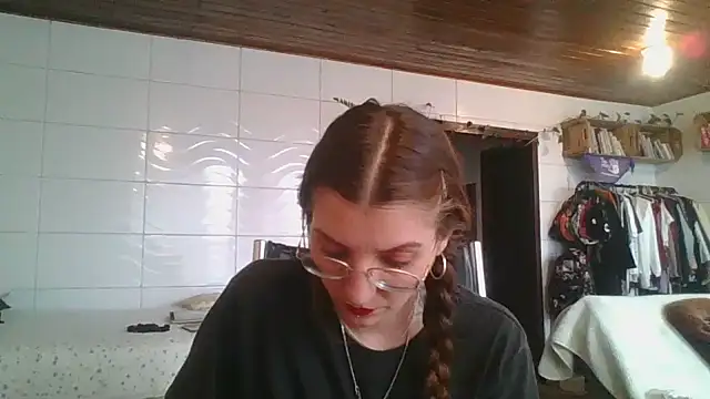 Snapshot of SweetyBabyDemon chatting on 09-21-25, 07:19 SweetyBabyDemon online show from 09-21-25, 07:19