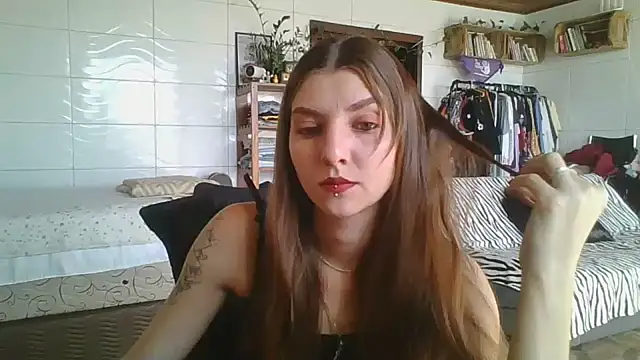 Snapshot of SweetyBabyDemon chatting on 09-10-25, 04:50 SweetyBabyDemon online show from 09-10-25, 04:50