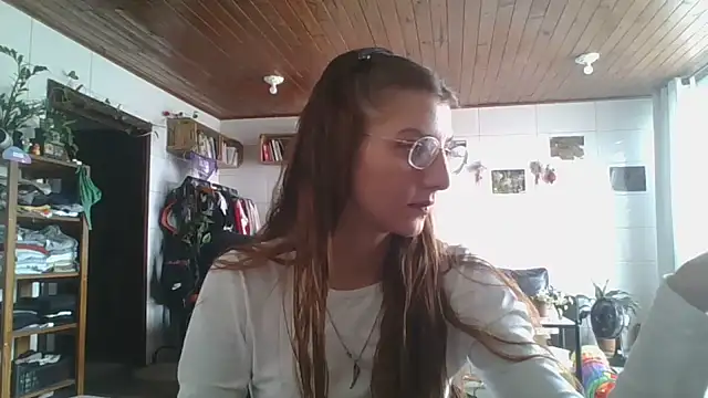 Snapshot of SweetyBabyDemon chatting on 10-21-25, 01:32 SweetyBabyDemon online show from 10-21-25, 01:32