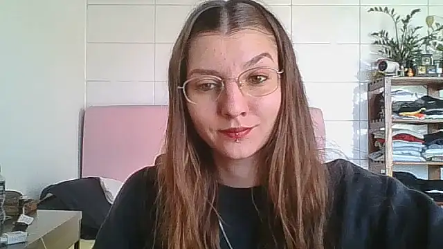 Snapshot of SweetyBabyDemon chatting on 10-08-25, 02:07 SweetyBabyDemon online show from 10-08-25, 02:07