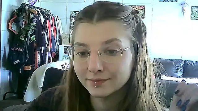 Snapshot of SweetyBabyDemon chatting on 10-22-25, 02:38 SweetyBabyDemon online show from 10-22-25, 02:38