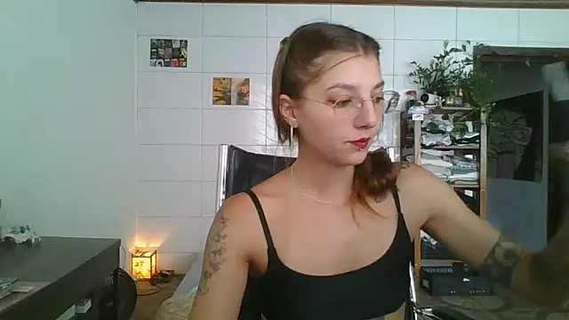 Snapshot of SweetyBabyDemon chatting on 02-17-26, 01:08 SweetyBabyDemon online show from 02-17-26, 01:08