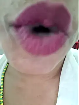 gatadeojosclaros online show from 11-09-25, 11:09