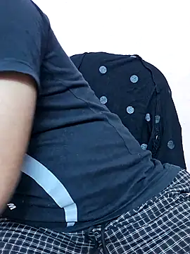 GlassBarge9 online show from 11-05-25, 02:09