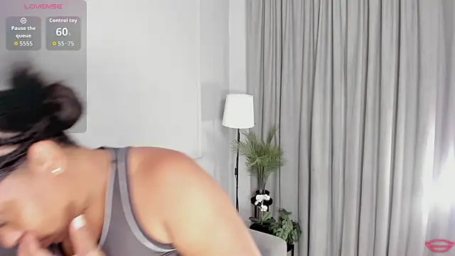 BrianaHazel online show from 04-07-26, 07:48