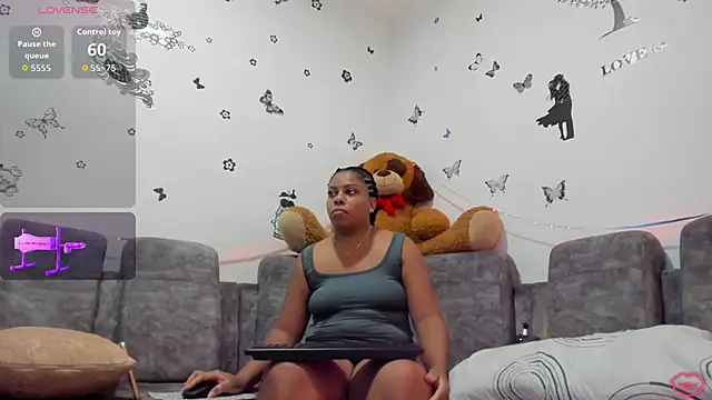 BrianaHazel online show from 11-10-25, 12:04