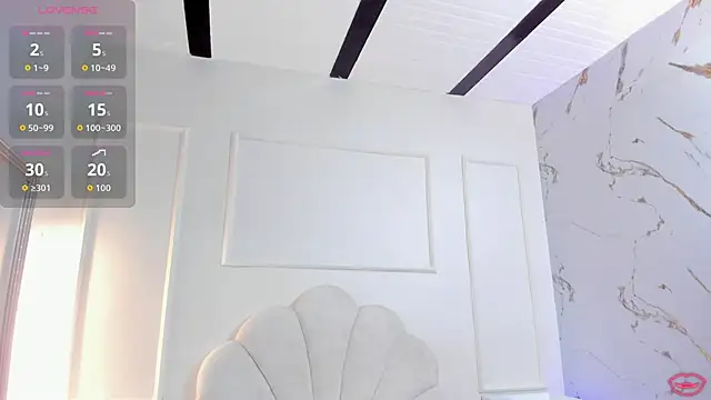 BrianaHazel online show from 06-06-26, 07:41