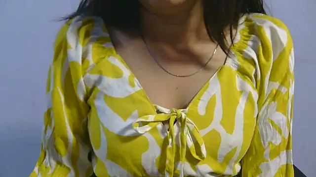 Snapshot of sexy_twisha chatting on 03-23-25, 04:16 sexy twisha online show from 03-23-25, 04:16