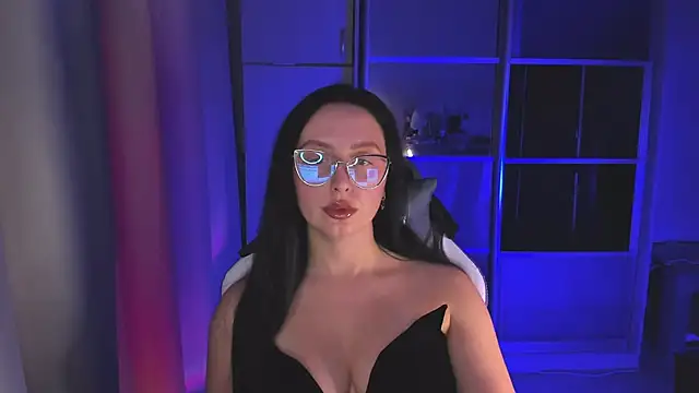 Christy Calypso online show from 10-22-25, 03:44