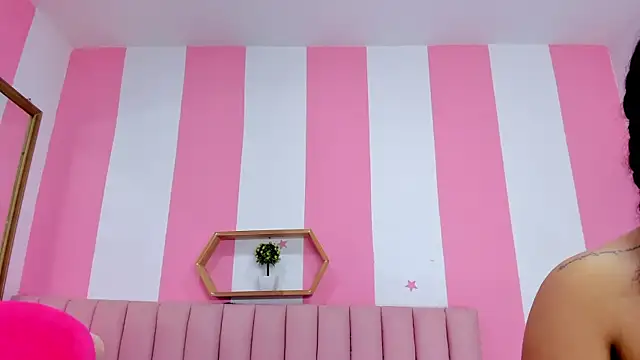 ISABELLA 020 online show from 02-04-26, 12:33