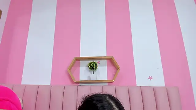 ISABELLA 020 online show from 03-26-26, 12:47