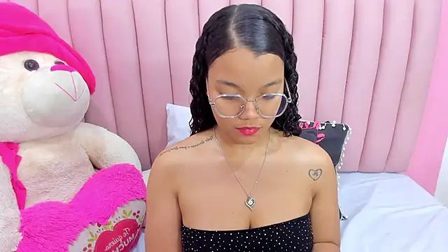 ISABELLA 020 online show from 02-13-26, 01:00