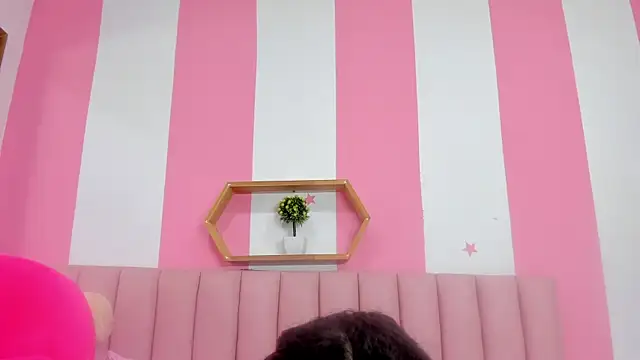 ISABELLA 020 online show from 02-09-26, 11:52