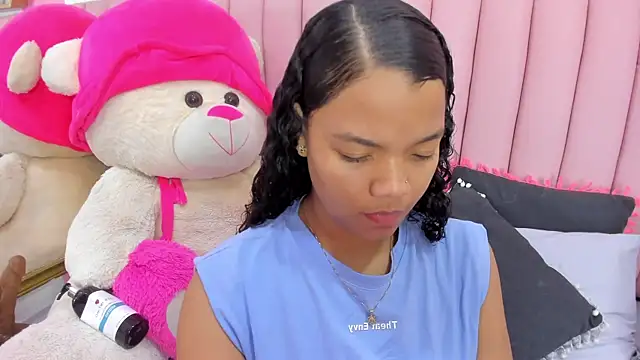 ISABELLA 020 online show from 03-31-26, 02:19