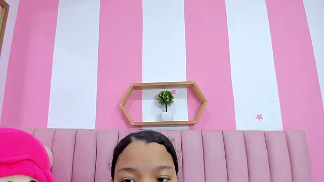 ISABELLA 020 online show from 02-11-26, 12:49