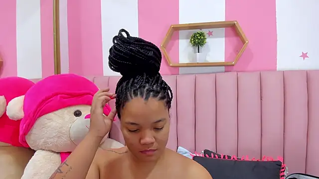 ISABELLA 020 online show from 10-16-25, 01:30