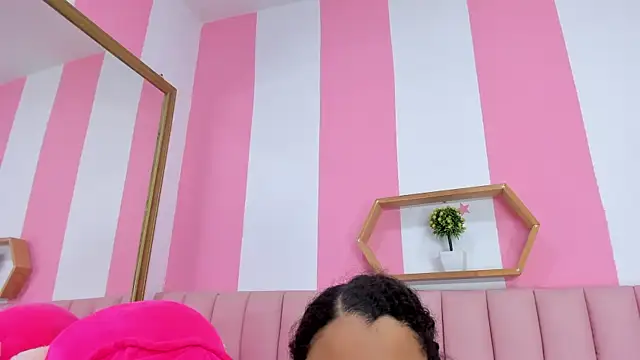 ISABELLA 020 online show from 02-25-26, 12:49