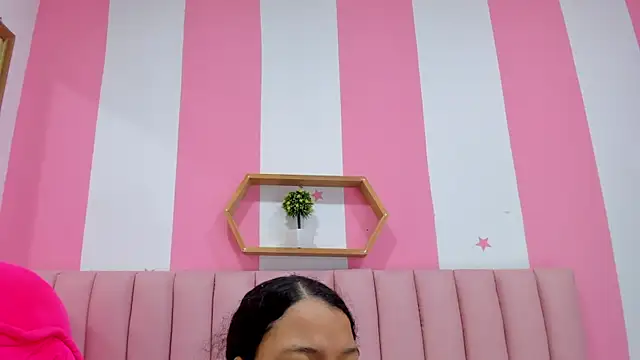 ISABELLA 020 online show from 09-18-25, 12:52