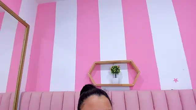 ISABELLA 020 online show from 03-12-25, 11:10