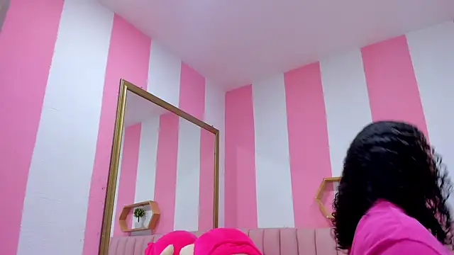 ISABELLA 020 online show from 09-15-25, 12:38