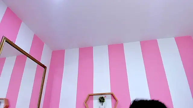 ISABELLA 020 online show from 02-10-26, 12:48