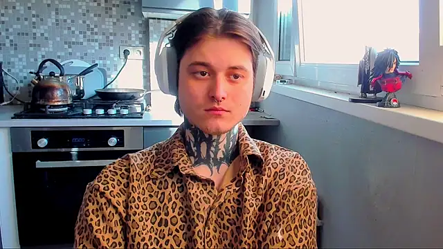  torfin  online show from 04-20-26, 06:05