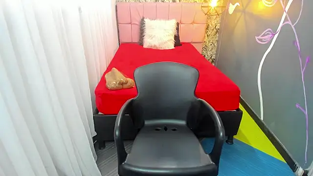 Snapshot of EmmaaEvans_ chatting on 12-26-24, 02:59 EmmaaEvans online show from 12-26-24, 02:59
