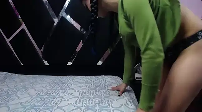 Snapshot of calipso_swet chatting on 01-14-25, 04:25 calipso swet online show from 01-14-25, 04:25