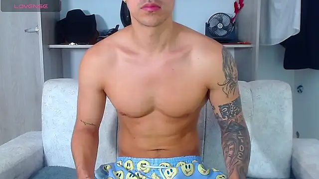 Tristan-bm online show from 11-18-25, 12:41