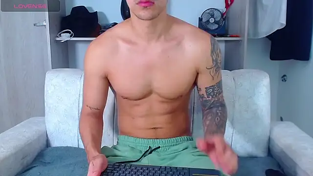 Tristan-bm online show from 11-20-25, 12:17