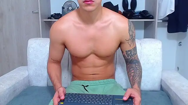 Tristan-bm online show from 10-27-25, 11:11