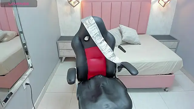 chelsyquinn online show from 06-30-26, 04:12