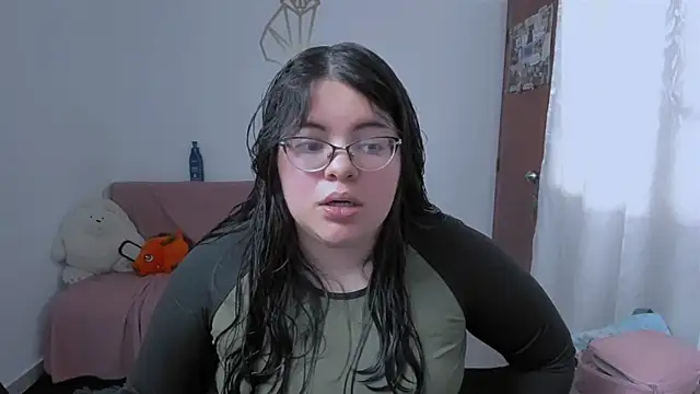 Aria Fullbuster online show from 12-16-25, 09:19