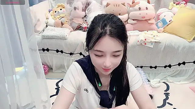 Snapshot of AKiKi711 chatting on 04-20-26, 04:59 AKiKi711 online show from 04-20-26, 04:59