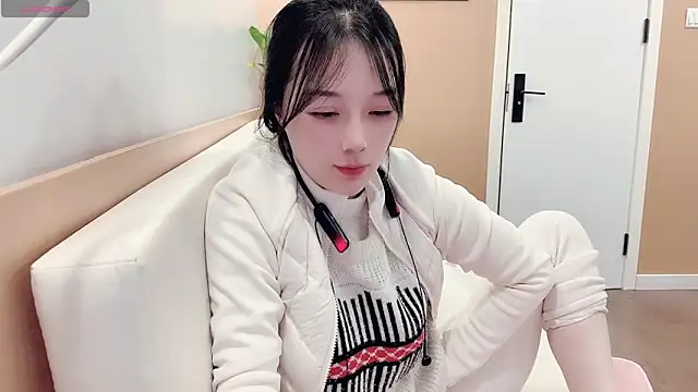 AKiKi711 online show from 02-13-26, 04:51