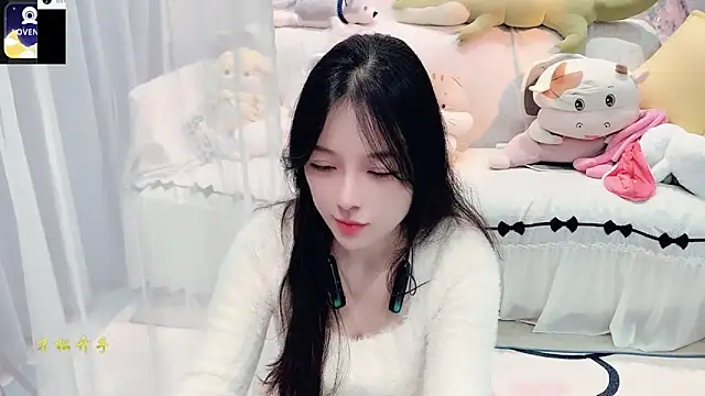 Snapshot of AKiKi711 chatting on 10-16-25, 04:48 AKiKi711 online show from 10-16-25, 04:48