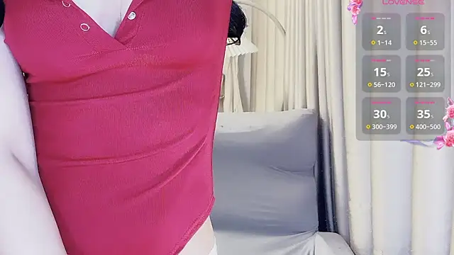 Snapshot of NIna-7 chatting on 10-15-25, 03:16 NIna-7 online show from 10-15-25, 03:16